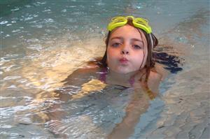 child swimming lesson